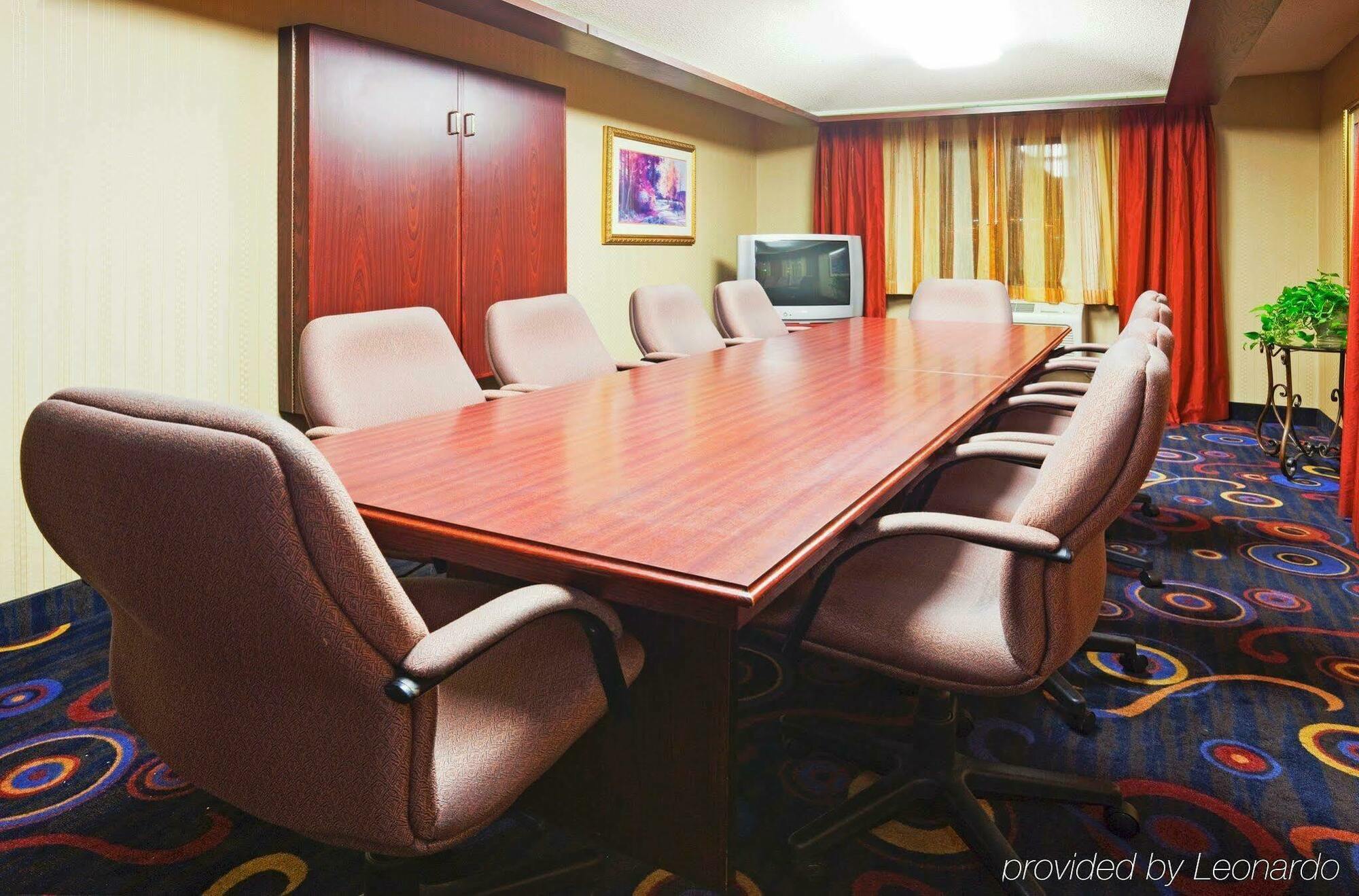 Holiday Inn Express Hotel & Suites Minneapolis-Golden Valley By Ihg Saint Louis Park Bekvämligheter bild